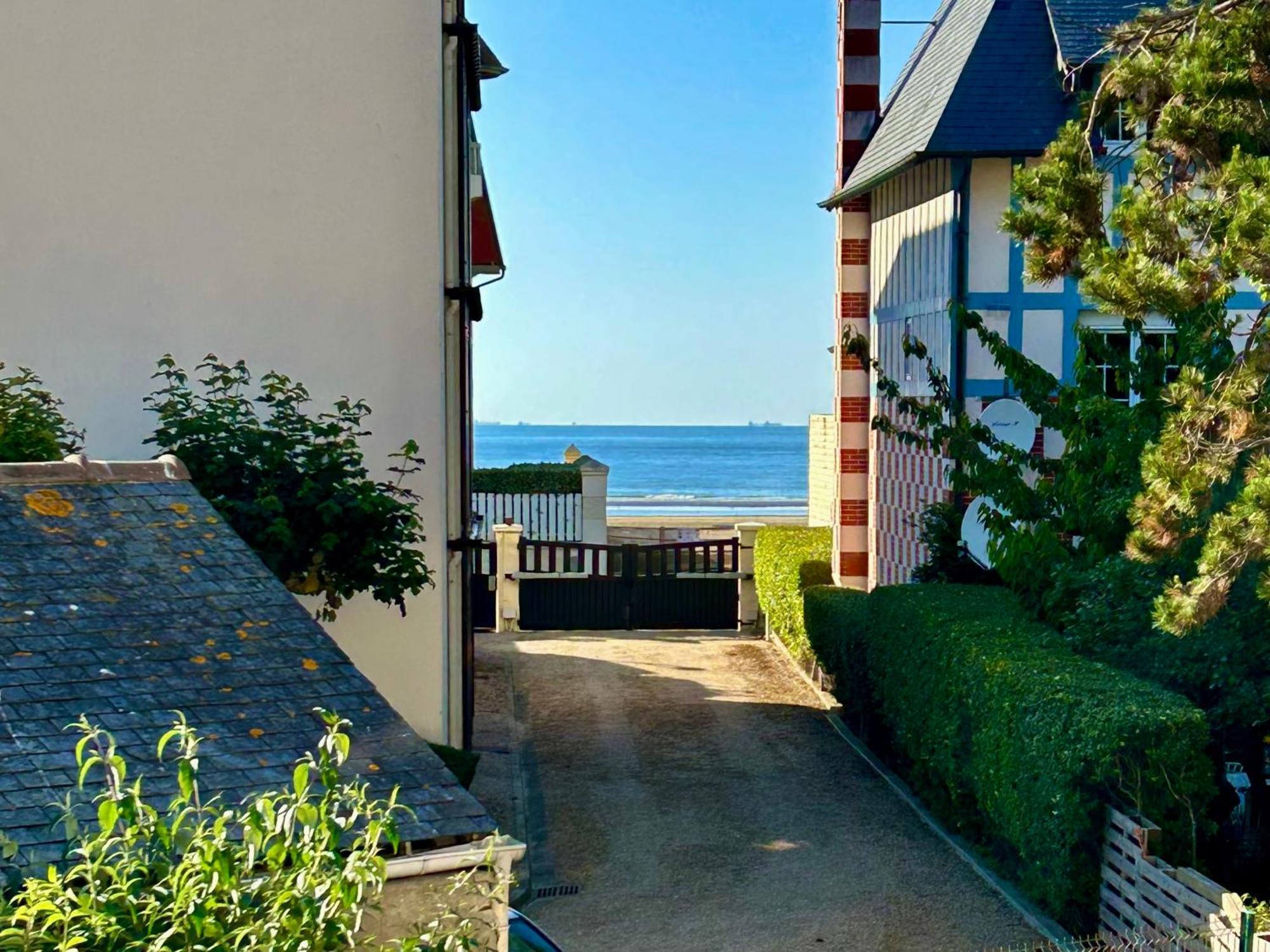Magnifique Appartement Vue Mer A 50 M De La Plage Villers-sur-Mer Ngoại thất bức ảnh